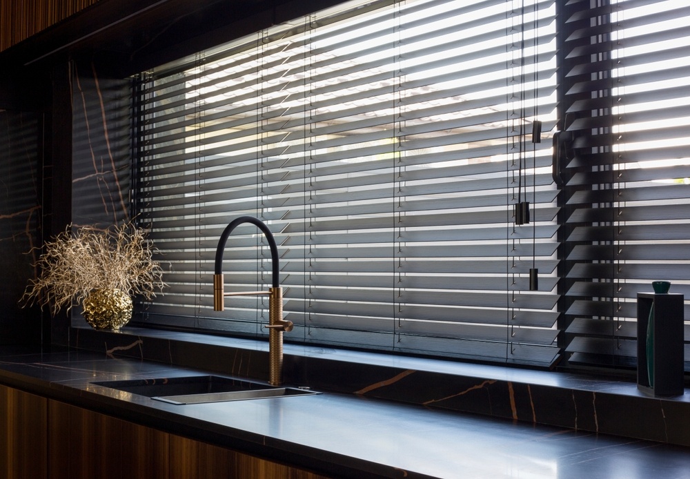 What are Venetian Blinds